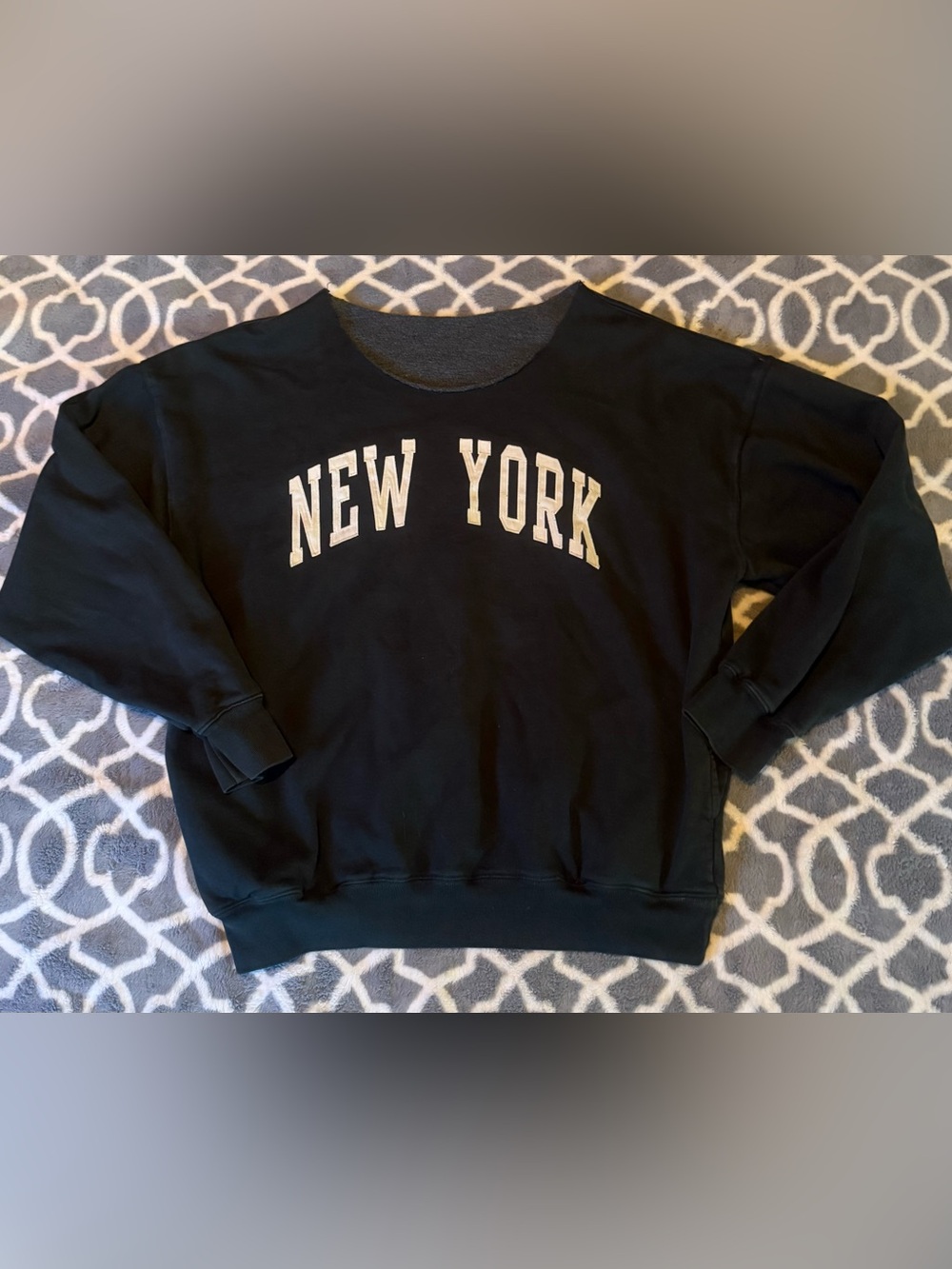 Brandy Melville Dark Forest Green "New York" Crewneck Sweatshirt GUC One Size